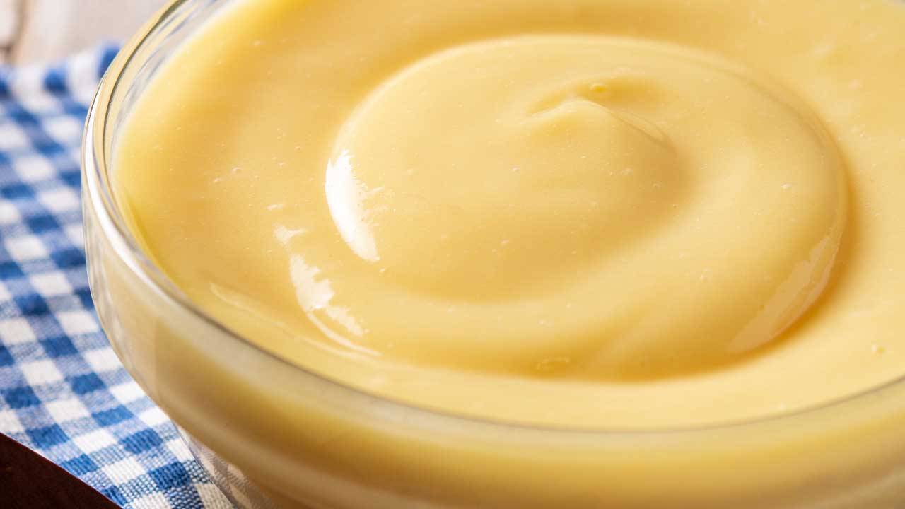 Crema gialla leggera senza latte
