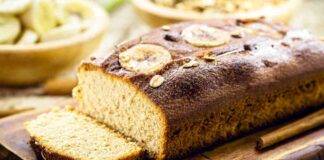 Plumcake soffice e delicato da preparare con banane e un ingrediente particolare