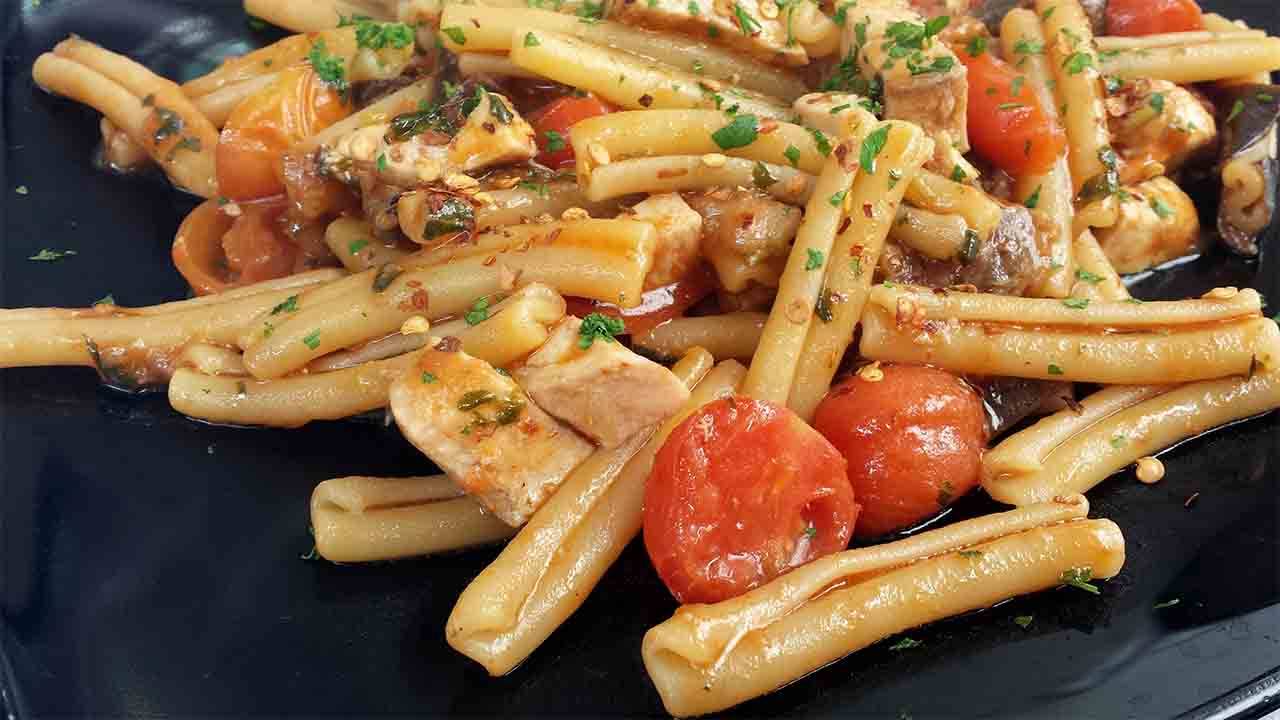 pasta con sugo di pesce spada