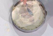 Torta senza impasto | Buonissima, se farete così Torta senza impasto. Foto di È sempre Mezzogiorno