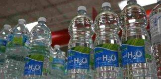 Cosa succede se bevo acqua scaduta