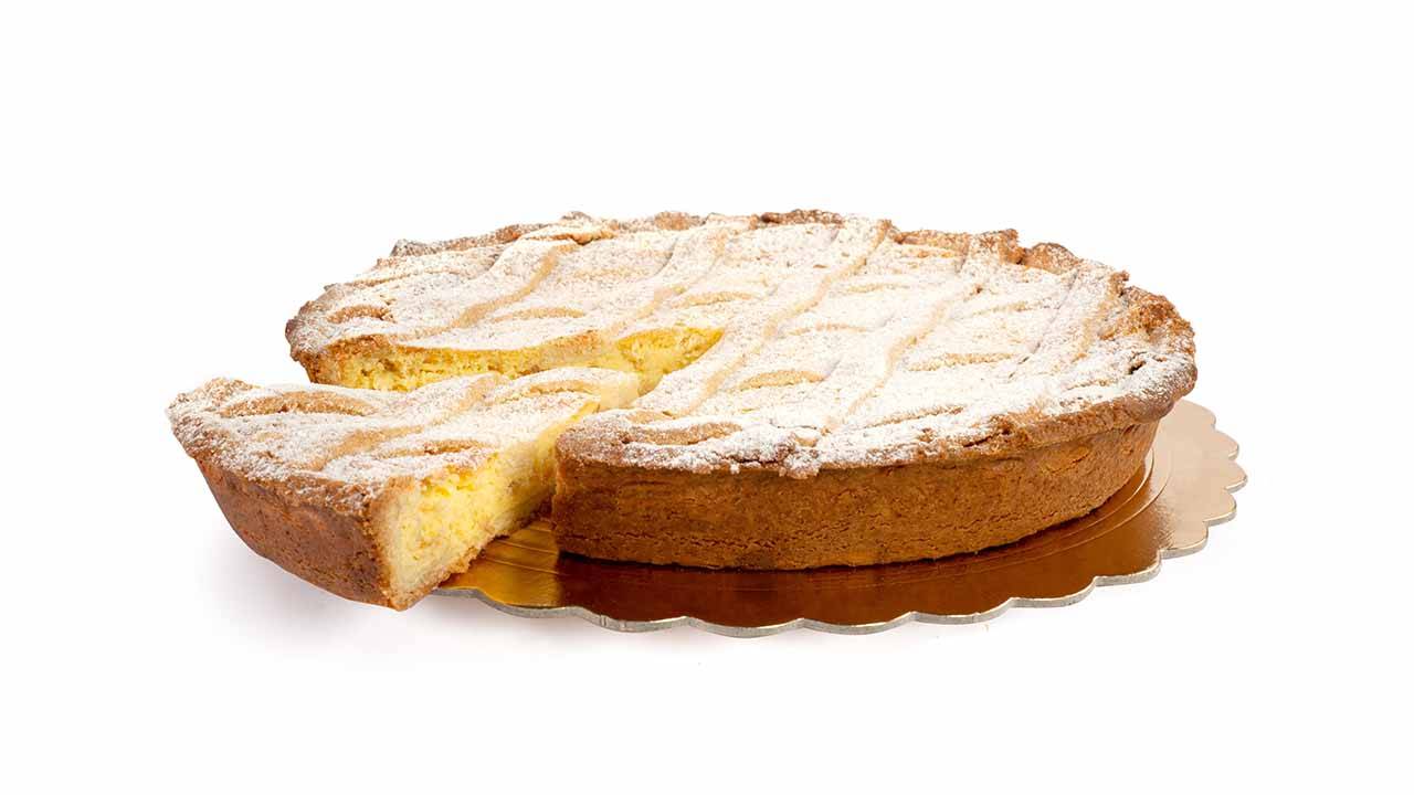 pastiera con il liquore strega