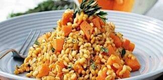 Insalata di farro con tonno zucca e carote