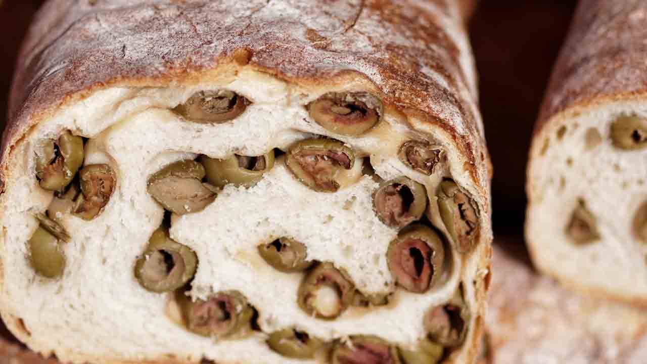 Tronchetto di pane e olive