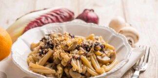 Pasta con funghi e nocciole un mix perfetto di sapore