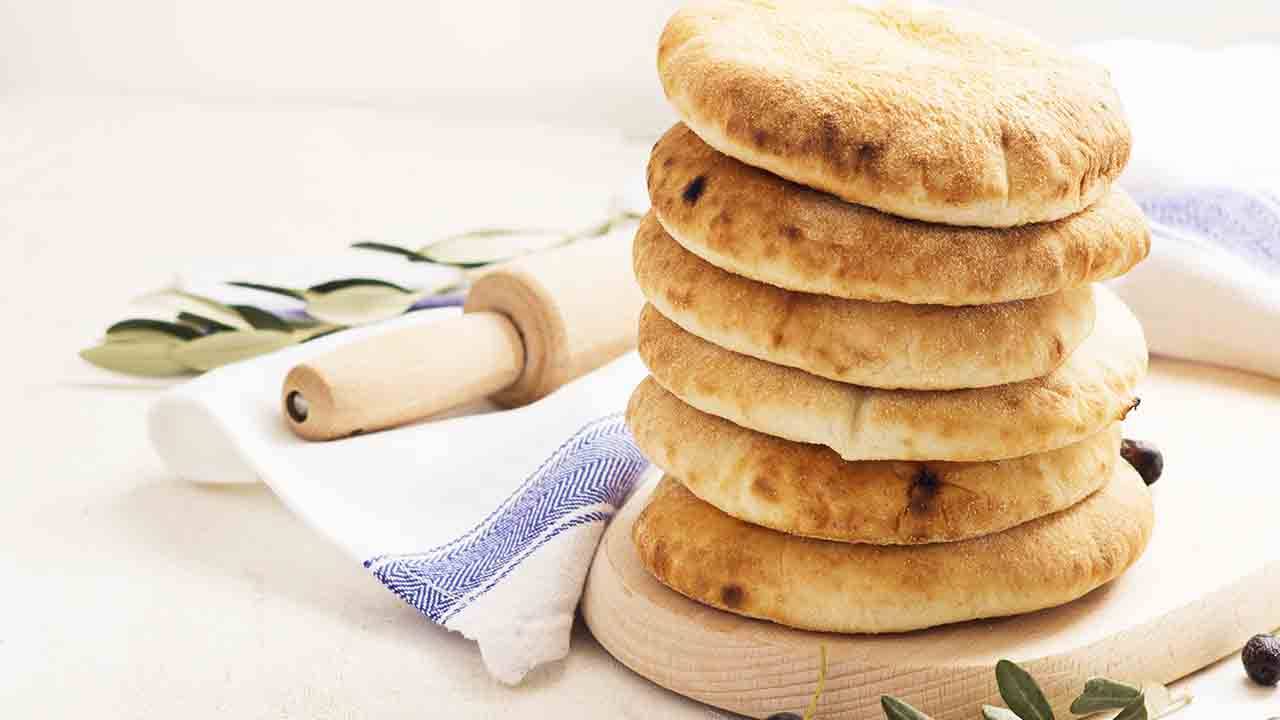 Pane senza mollica pugliese