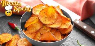 Chips di patate alla paprika croccanti, irresistibili e non occorre friggere!