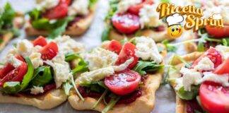 Finte pizzette alla caprese il finger food stuzzicante ideale per le serate estive