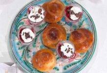 Foto di È sempre mezzogiorno. Granita e brioche cu tuppu di Fabio Potenzano: la vera ricetta siciliana