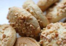 Frollini miele e nocciole, friabili e deliziosi per la colazione perfetta Frollini miele e nocciole