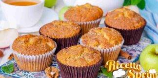 Muffin alle mele e noci il dessert non solo gustoso e fragrante, ma pronto in pochissimi minuti