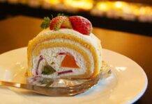 Rotolo all'arancia con crema di ricotta e frutta