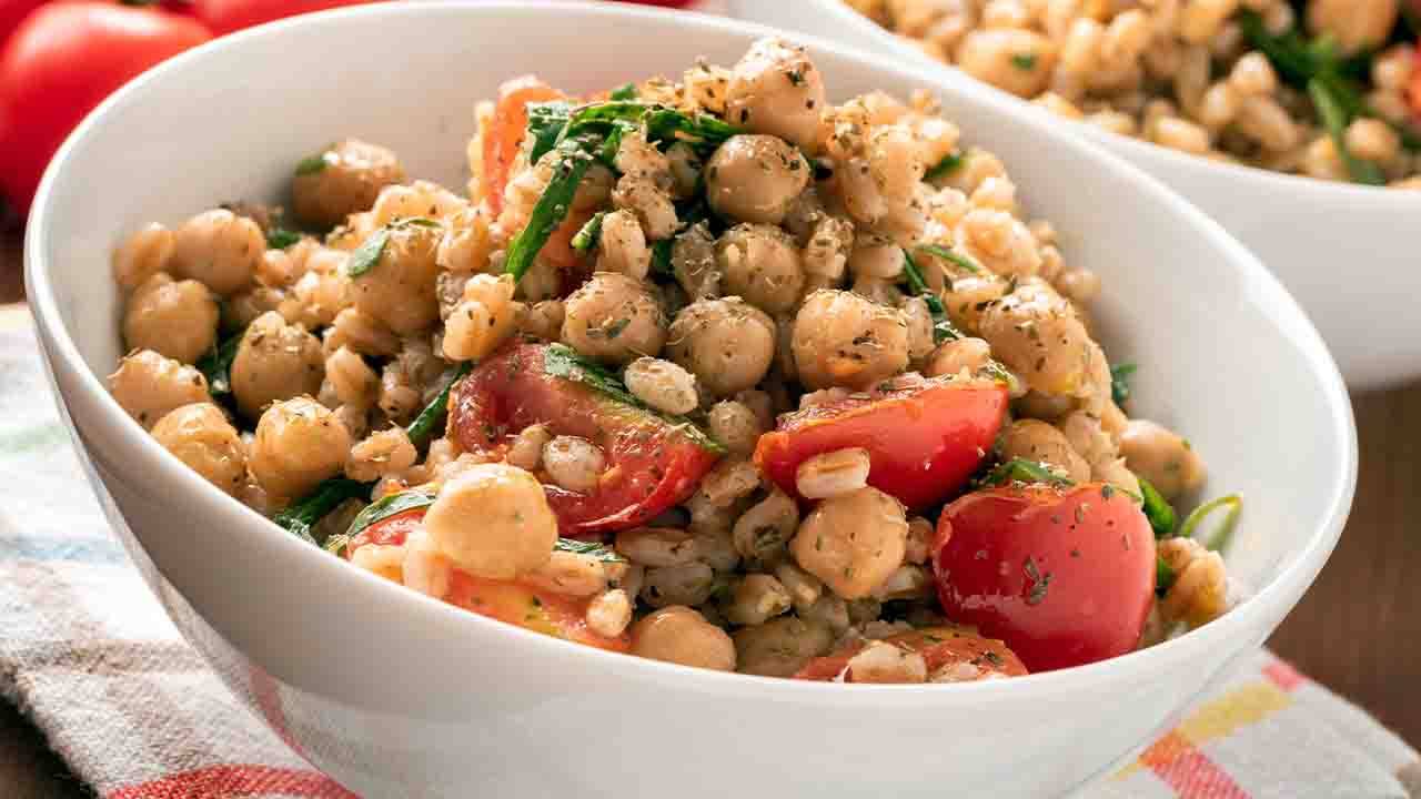 insalata di farro e ceci