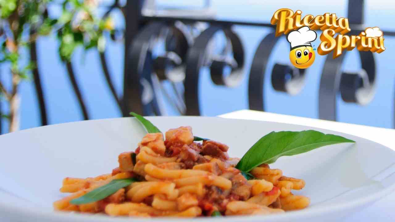 pasta fresca con melanzane filante