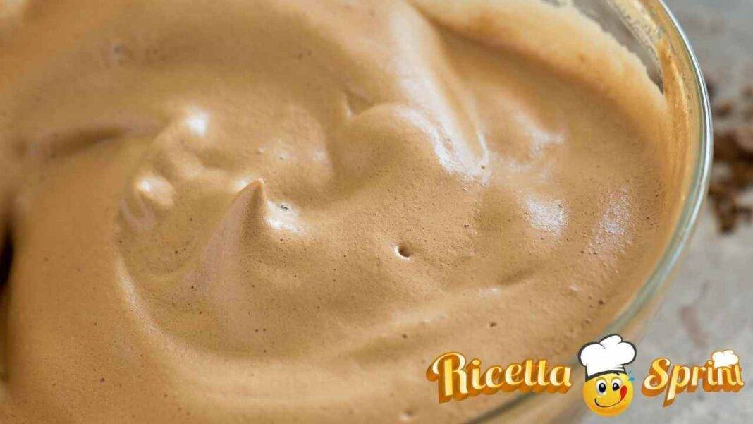 Facciamo uno spumone al caffè morbido e cremoso? Ecco la ricetta flash ...