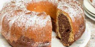 Ciambellone variegato al caffe la colazione dei campioni