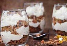 Coppa cookies e panna: il dessert al cucchiaio che sarà sempre un gran successo Coppa cookies e panna il dessert al cucchiaio che sarà sempre un gran successo