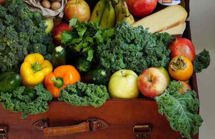 Della frutta e della verdura assortite