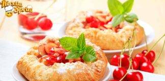 Mini crostatine di sfoglia con ciliegie perfette per ospiti improvvisi, pronte in soli 15 minuti!