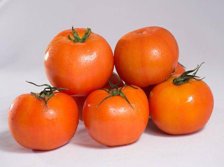 Pomodori freddi ripieni di Benedetta Rossi
