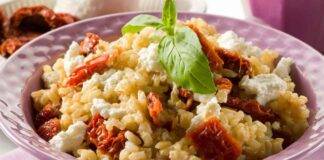 Pomodori secchi e basilico per il mio risotto di oggi, buono, leggero e pronto subito