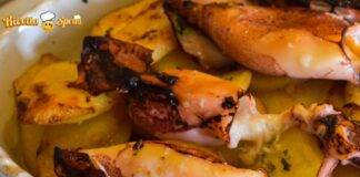 Teglia di calamari e patate bravas al forno, e la cena diventa sfiziosa