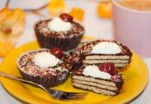 Tortine furbe di biscotti e cioccolato, fredde e golose perfette per ogni occasione Tortine furbe di biscotti e cioccolato