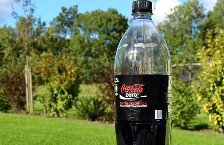 Una bottiglia di Coca Cola Zero