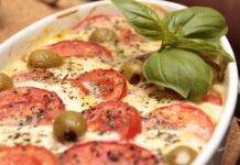 Caprese al forno, un piatto completo e gustoso ma con un tocco speciale caprese al forno