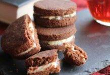 Biscotti al cacao con crema al mascarpone