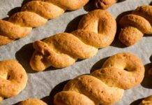 Biscottoni casarecci alla ricotta, buonissimi inzuppati o imbevuti