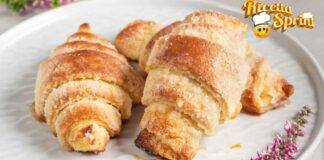 Cornetti croccanti con un ripieno speciale la colazione che nessuno si aspetta, provare per credere