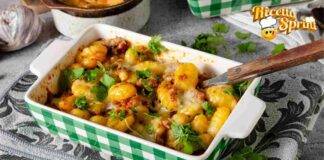 Gnocchi al forno con carne tritata filanti e un po'croccanti, il pranzo perfetto per tutta la famigliaGnocchi al forno con carne tritata filanti e un po'croccanti, il pranzo perfetto per tutta la famiglia