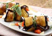 Involtini di melanzane con un ripieno sublime: ecco come prendere per la gola tutti a tavola Involtini di melanzane con un ripieno sublime ecco come prendere per la gola tutti a tavola