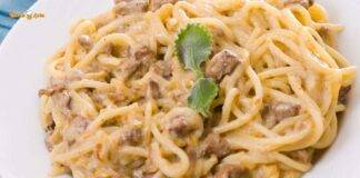 Pasta gorgonzola e salsicce, più facile di così si muore