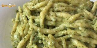 Pesto di zucchine e ricotta, oggi la pasta la condisco così