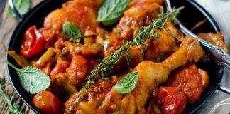 Pollo alla cacciatora ricetta facilissima pronto in meno di un ora