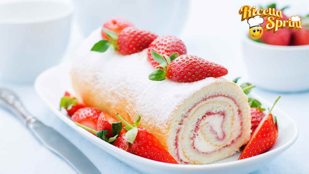 Rotolo alle fragole e panna di Benedetta Rossi il dessert che non può mancare dopo cena