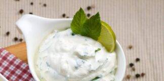 Salsa di yogurt e lime