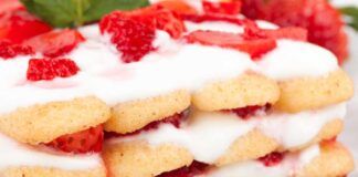 Tiramisù alle fragole senza uova così lo prepara mia nonna, ormai lo faccio anche io