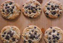 Biscotti panna e cioccolato, la sgranocchiante idea perfetta da inzuppare Biscotti panna e cioccolato