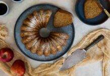 Ciambella di mele e caffè