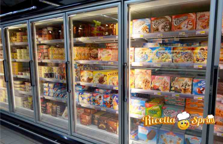 Dei gelati in vendita in un supermercato