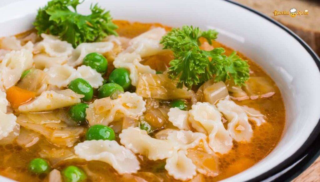 Minestra di piselli con la pasta all'uovo la ricetta delle nonne