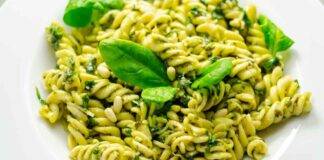 Pasta al pesto ma di spinaci, ancora più verde ancora più buona