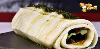 Strudel di mozzarella con un ripieno da sballo l'antipasto sarà ricco e godurioso, si metteranno in fila per assaggiarlo