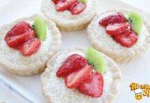 Tartellette alle fragole e kiwi fragranti, delicati e super gustosi, per un'occasione speciale
