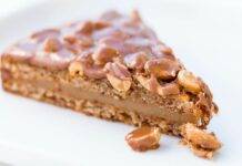Tortina senza forno di frutta secca e caramello