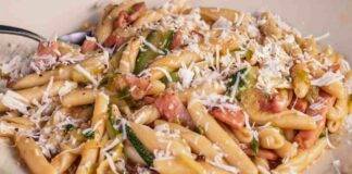 Trofie con zucchine prosciutto e groviera