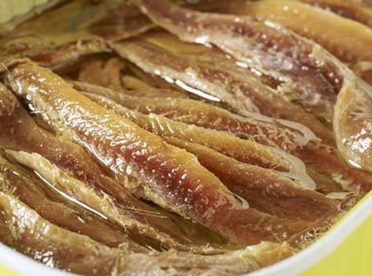 acciughe sott'olio